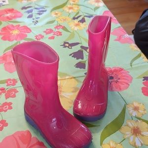 Young girls rain boots